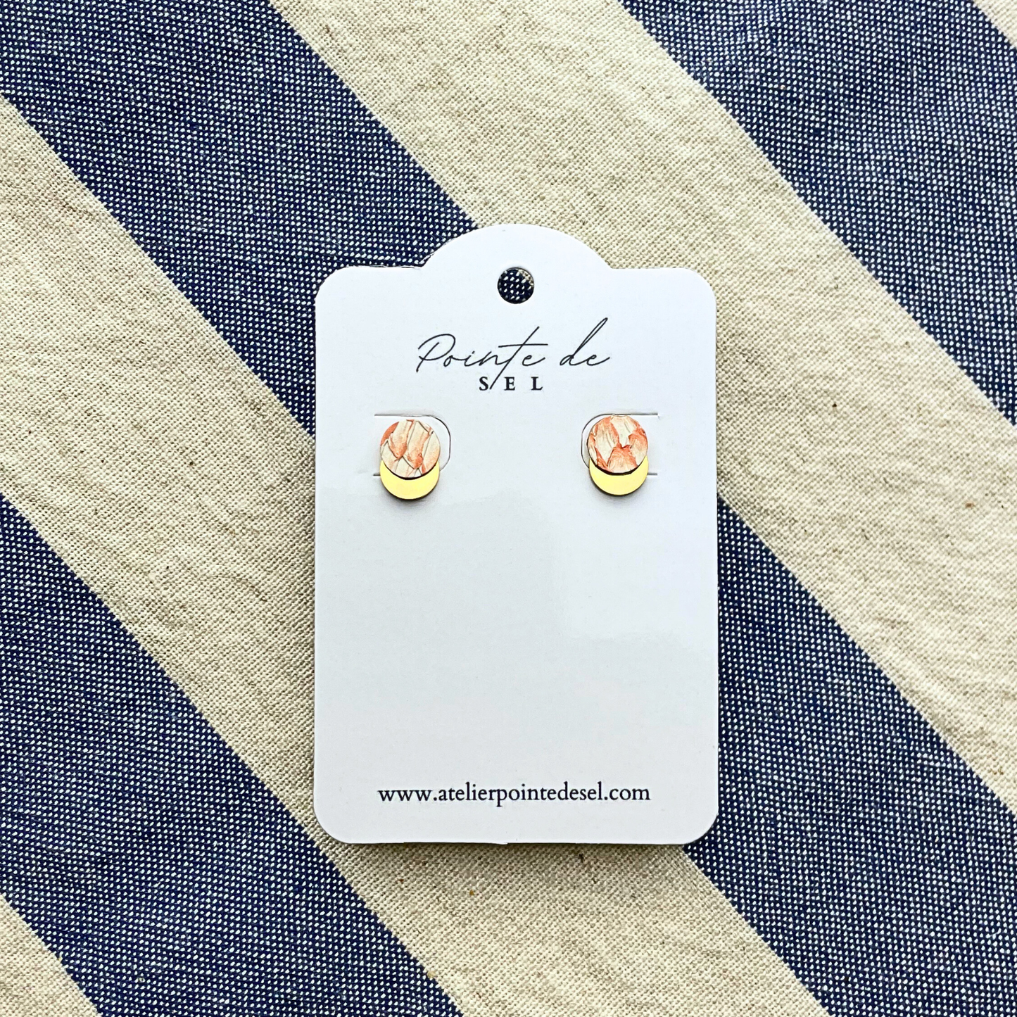 Marée - Boucles d'oreilles en cuir de poisson - Made in France - puce 8 mm