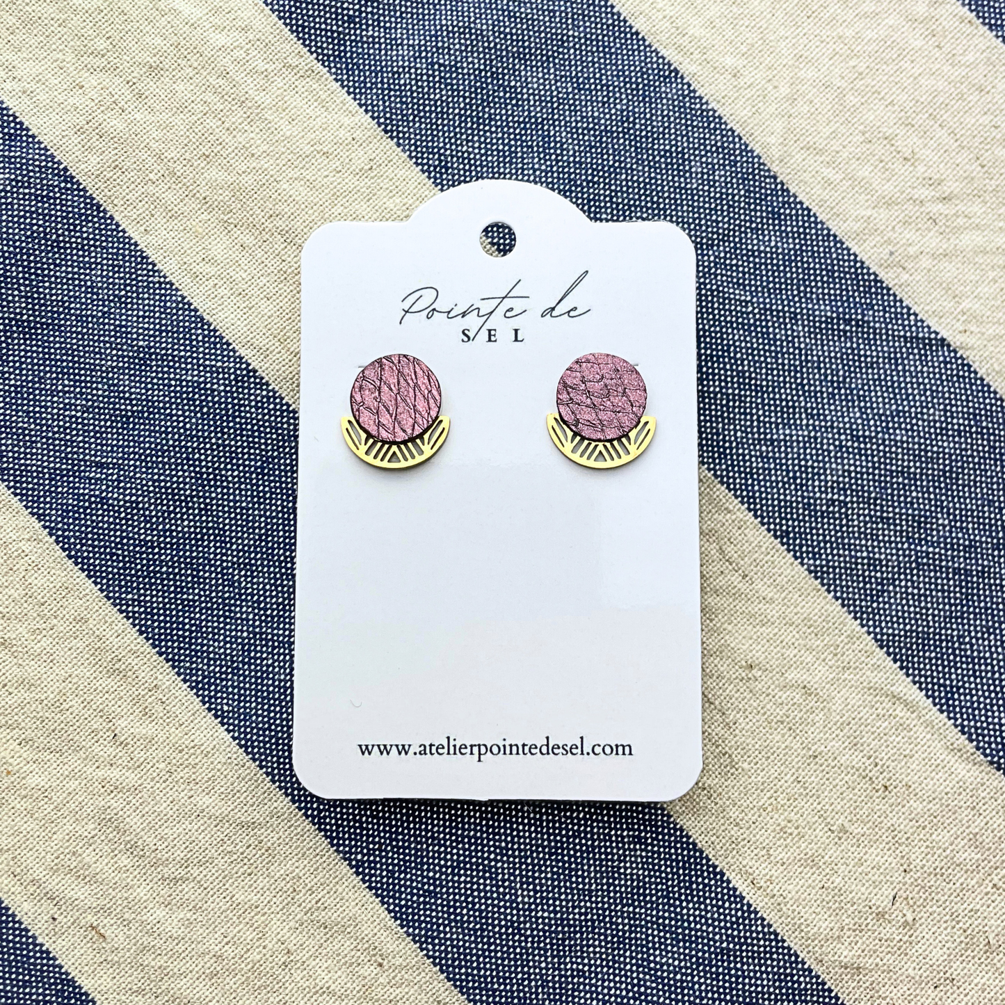 Mistral - Boucles d'oreilles en cuir de poisson - Made in France - puce 12 mm