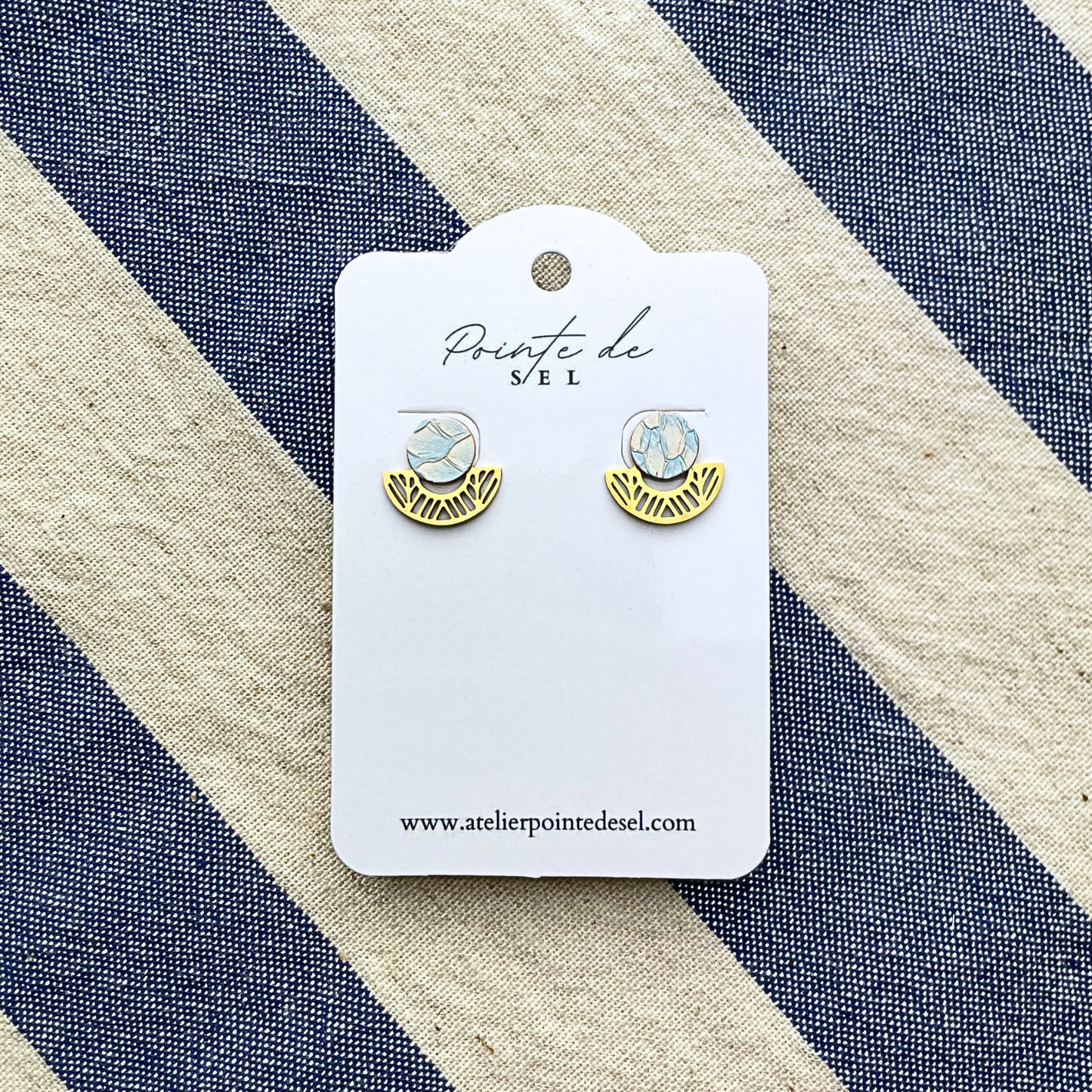Mistral - Boucles d'oreilles en cuir de poisson - Made in France - puce 8 mm