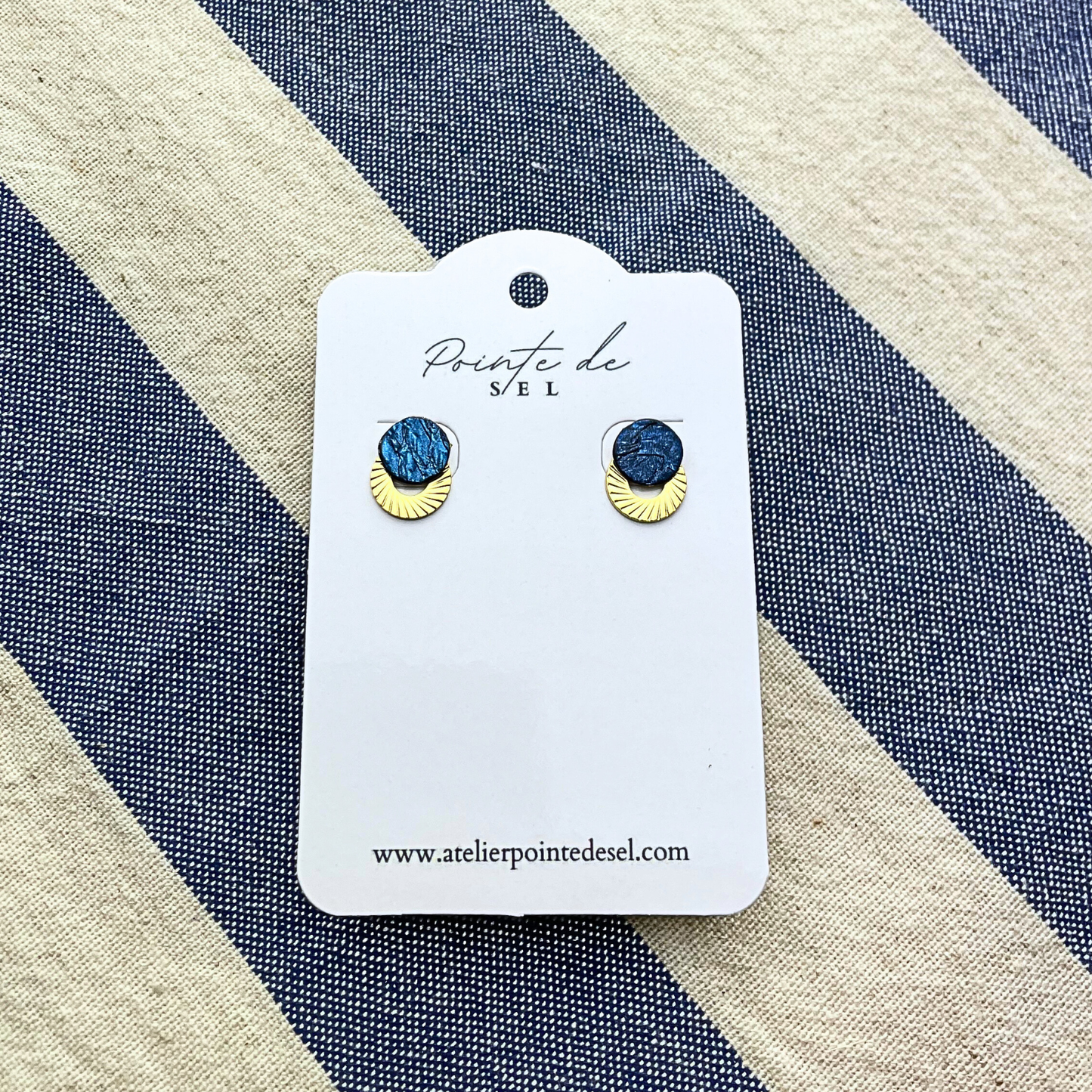 Calypso - Boucles d'oreilles en cuir de poisson - Made in France - puce 8 mm